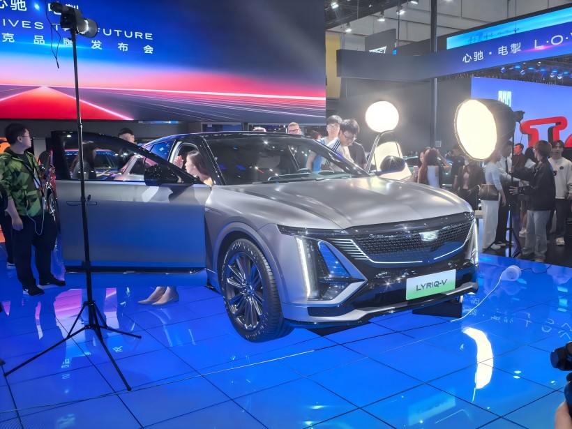 IQ 锐歌 'nın yüksek performanslı versiyonu! Cadillac Lyriq - V bu yıl içinde piyasaya sürülecek.