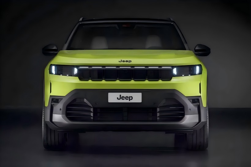 Tamamen yeni Jeep Pusula'nın spekülasyonlu resmi görüntüleri sızdırıldı ve bu yıl içinde potansiyel serbest bırakıldı. Aracın saf elektrik, hafif hibrit ve eklenti hibrit güç aktarma organı seçenekleri sunması bekleniyor