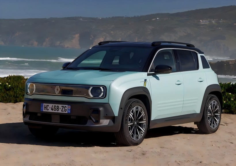 Renault 4 E-Tech'in Resmi Görüntüleri Yayınlandı: Hafif Yeşil Boya seçeneği eklendi, 2025'te denizaşırı pazarlara vurması bekleniyor